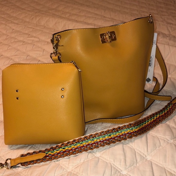 Sondra Roberts Handbags - Sondra Roberts bucket bag